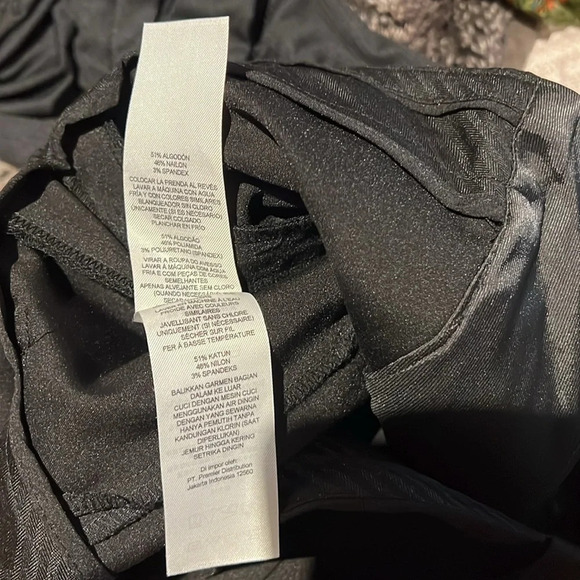 Armani Exchange AX black high waisted cropped dress pants Sz 6 - Picture 6 of 11